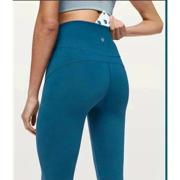 Lululemon In Movement Crop Everlux Deep Marine Blue Size 6 - Picture 2 of 10